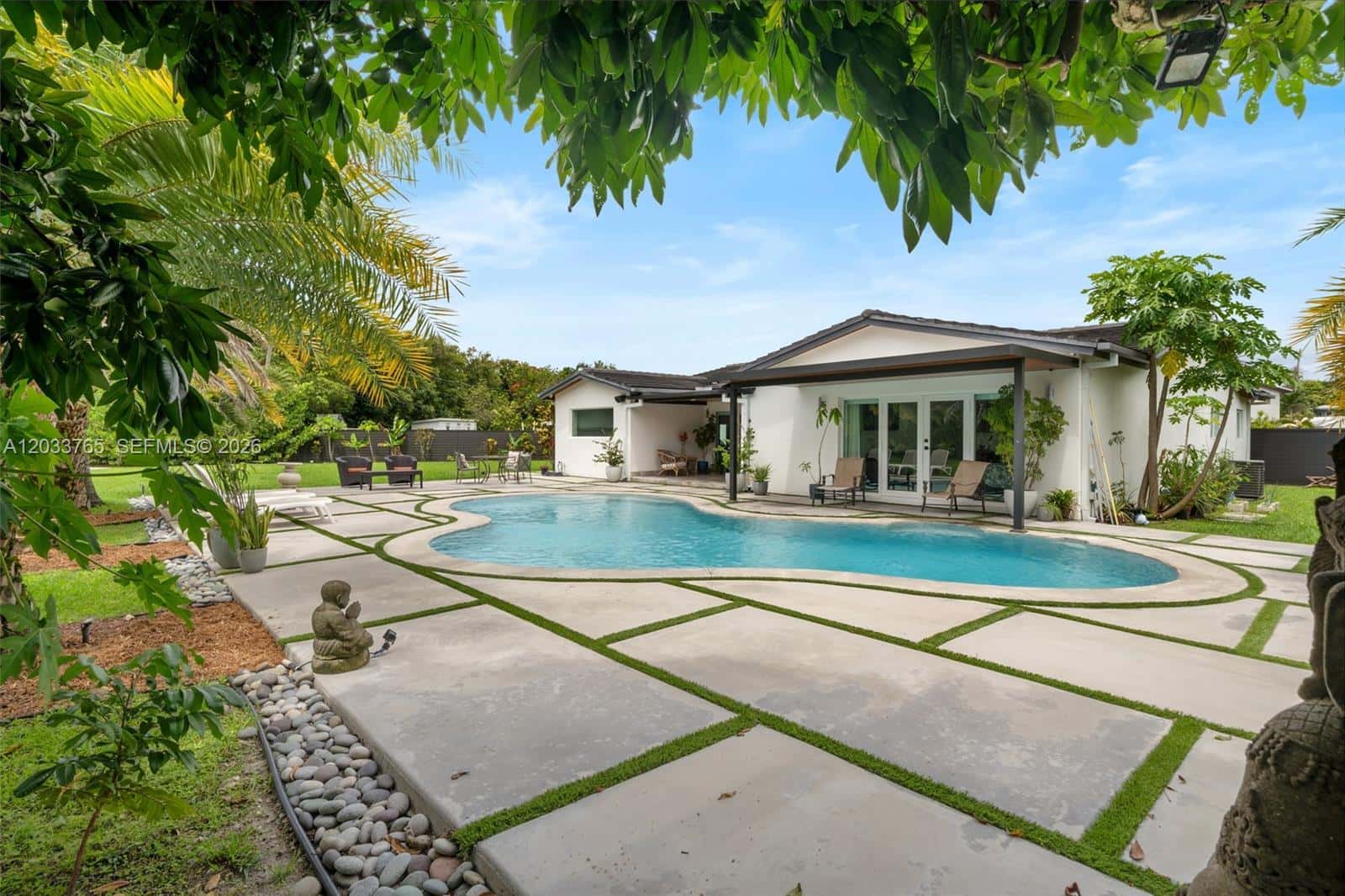 8535 SW 100th Ave, Miami FL 33173