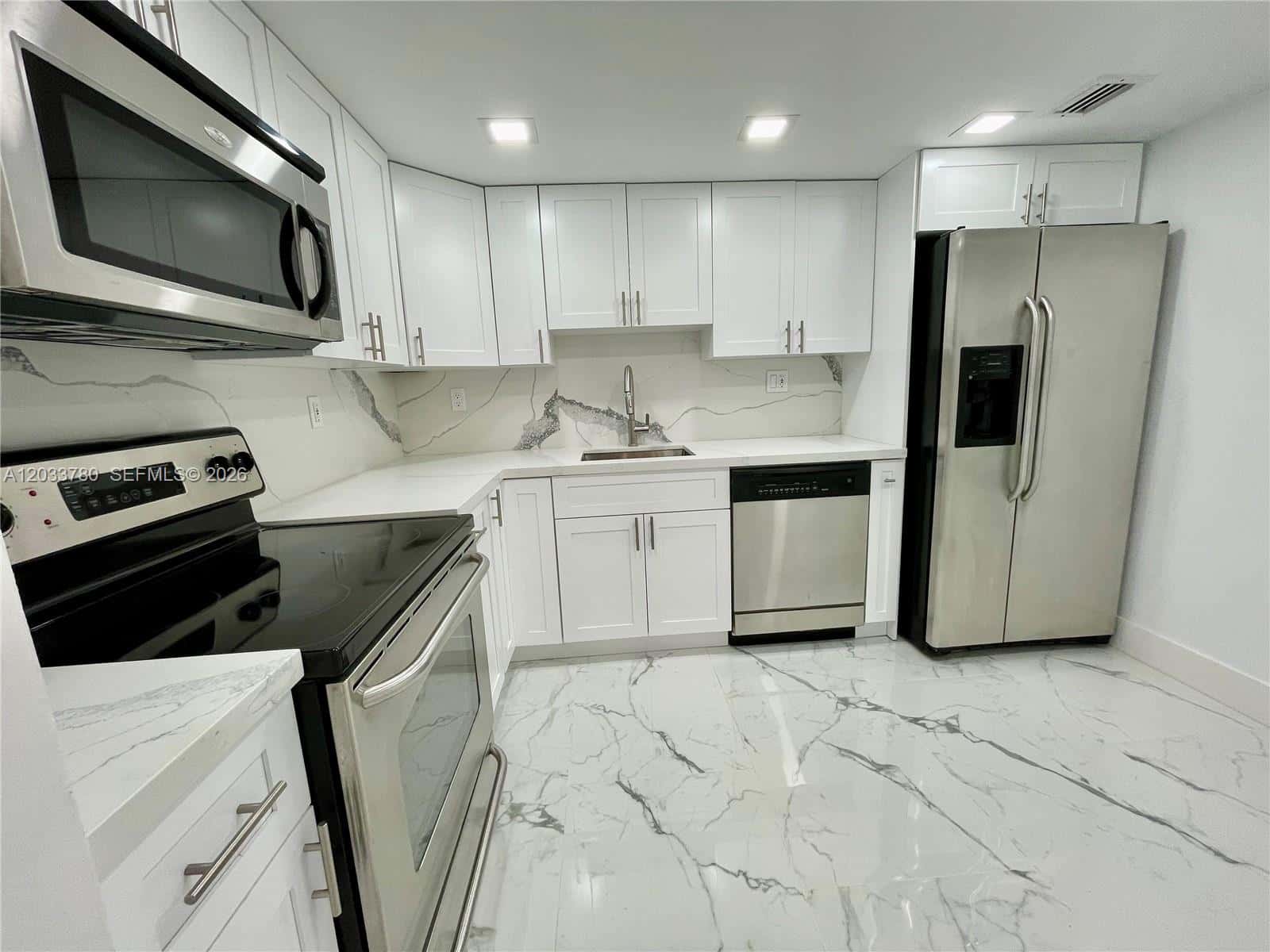 3300 NE 192nd St # 509, Aventura FL 33180