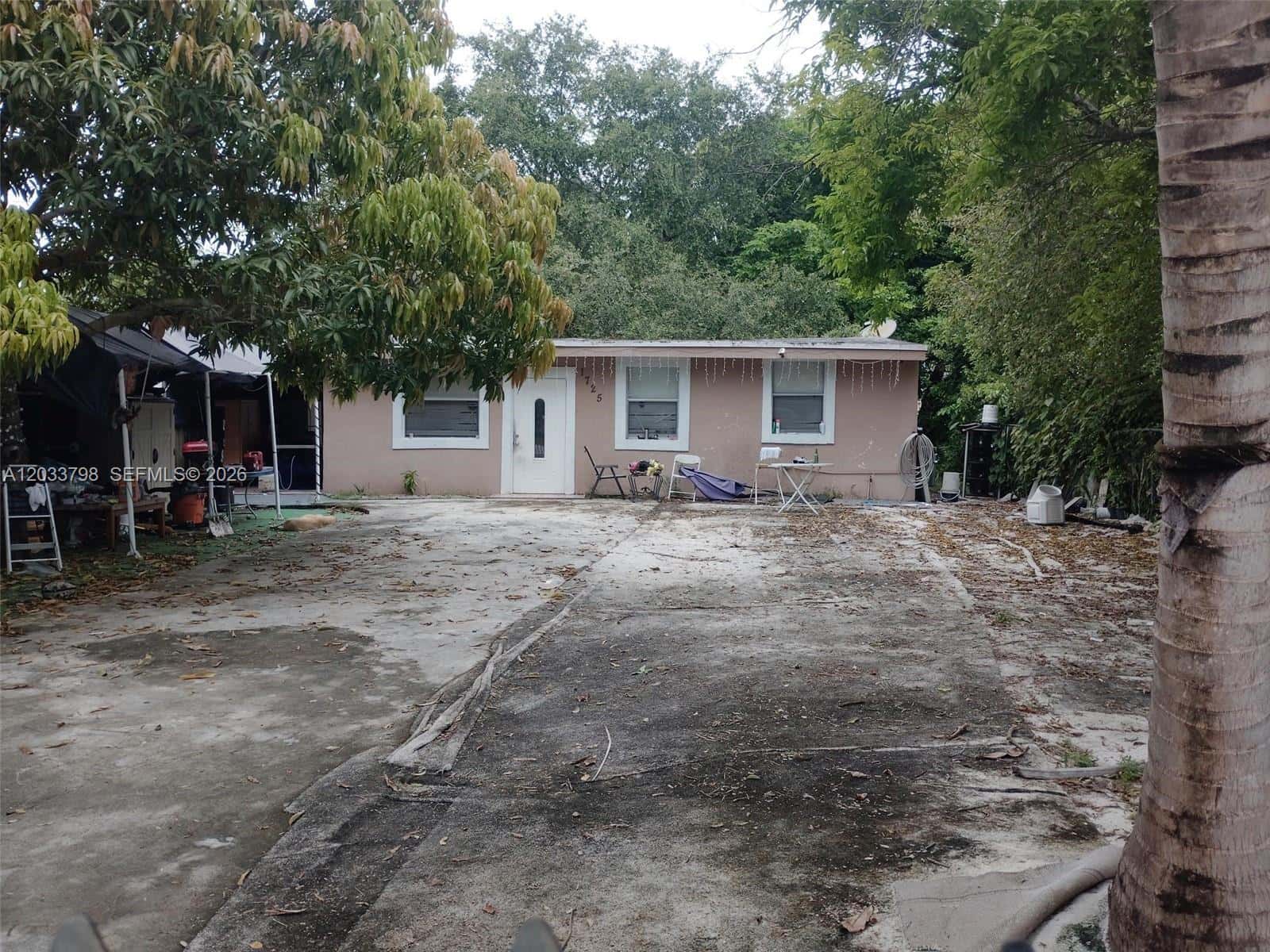 1725 NW 111th St, Miami FL 33167