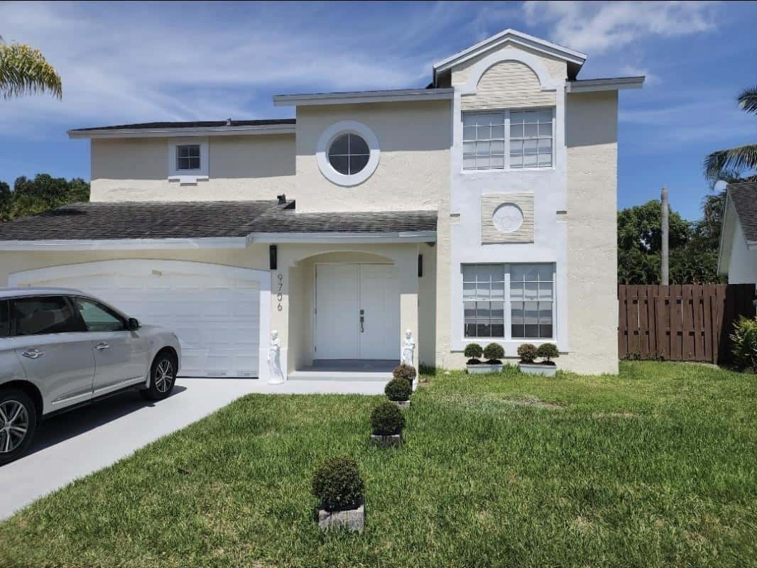 9706 NW 51st Terrace, Doral FL 33178