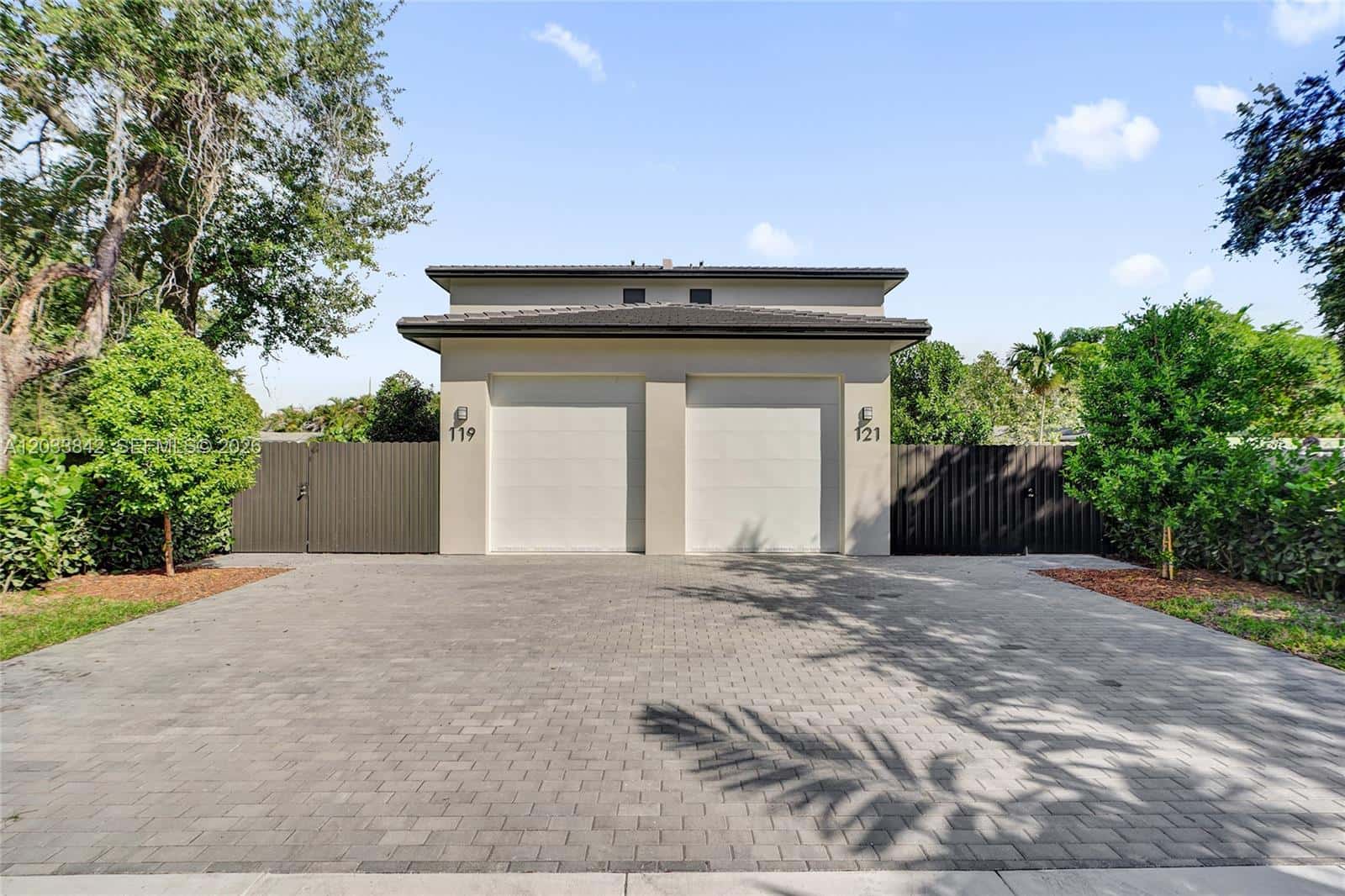 119 NE 118th St, Miami FL 33161