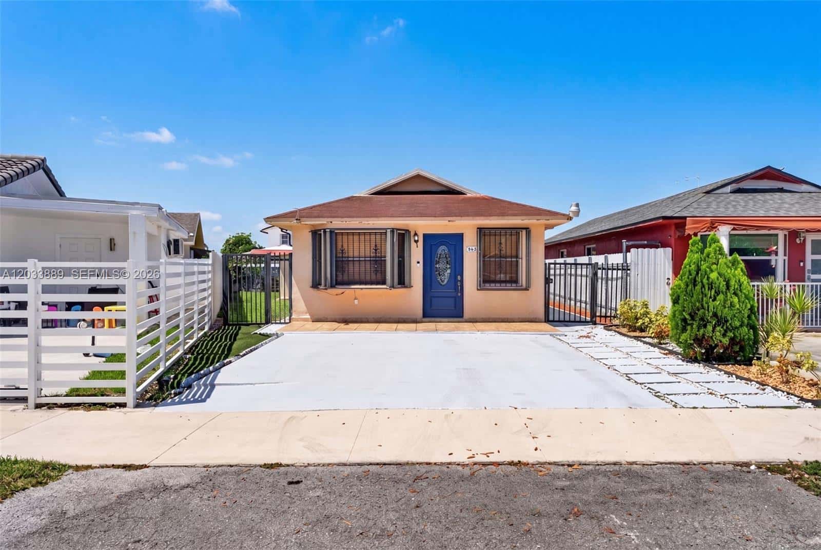 983 W 42nd Pl, Hialeah FL 33012
