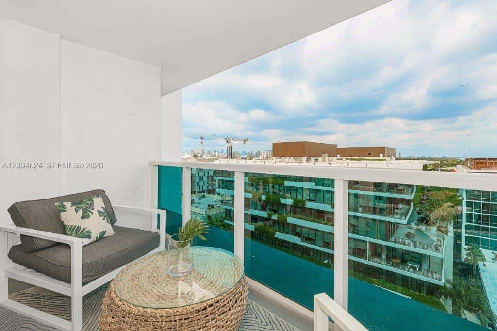 2301 Collins Ave # 926, Miami Beach FL 33139