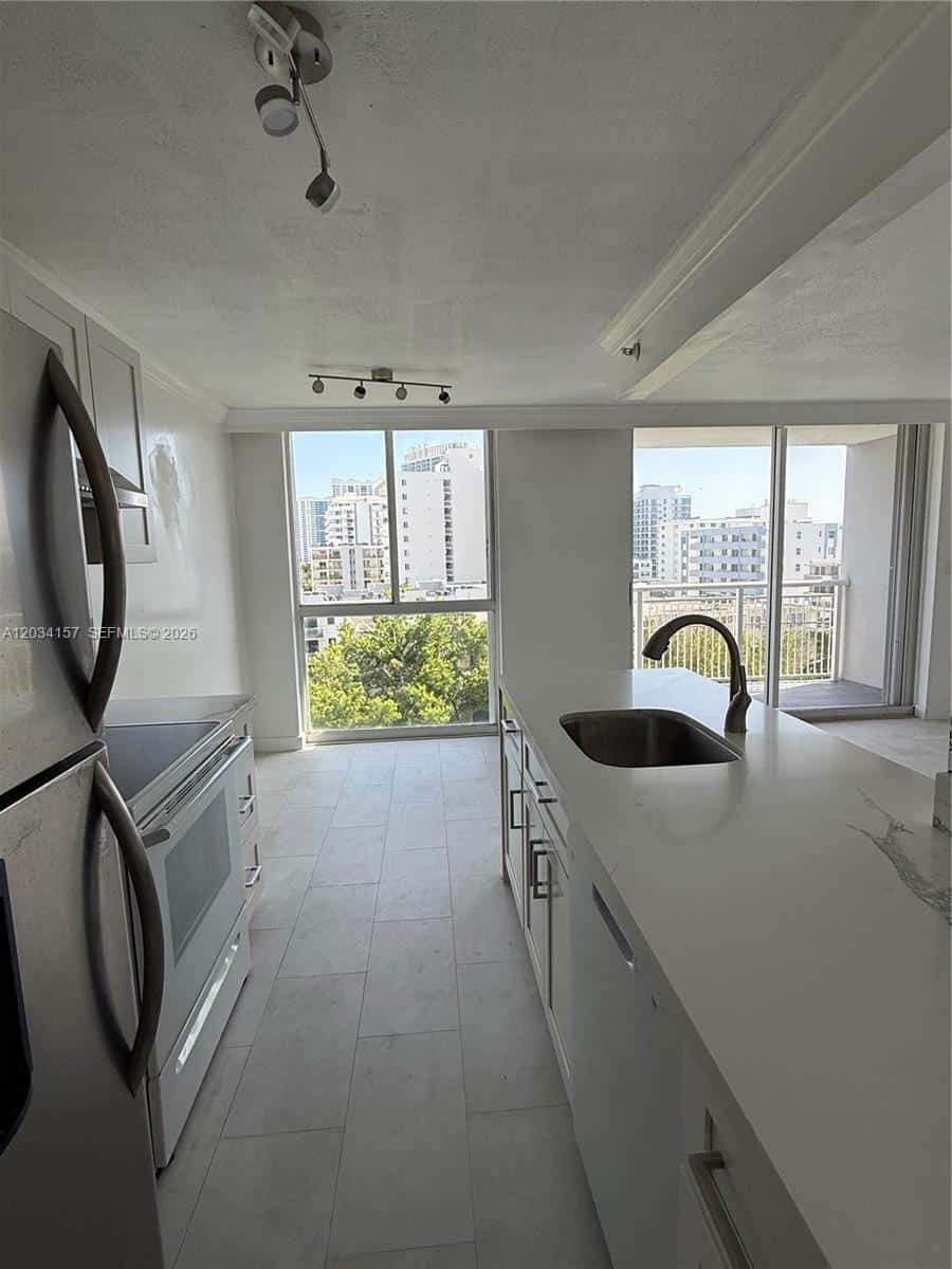 1688 West Ave # 706, Miami Beach FL 33139