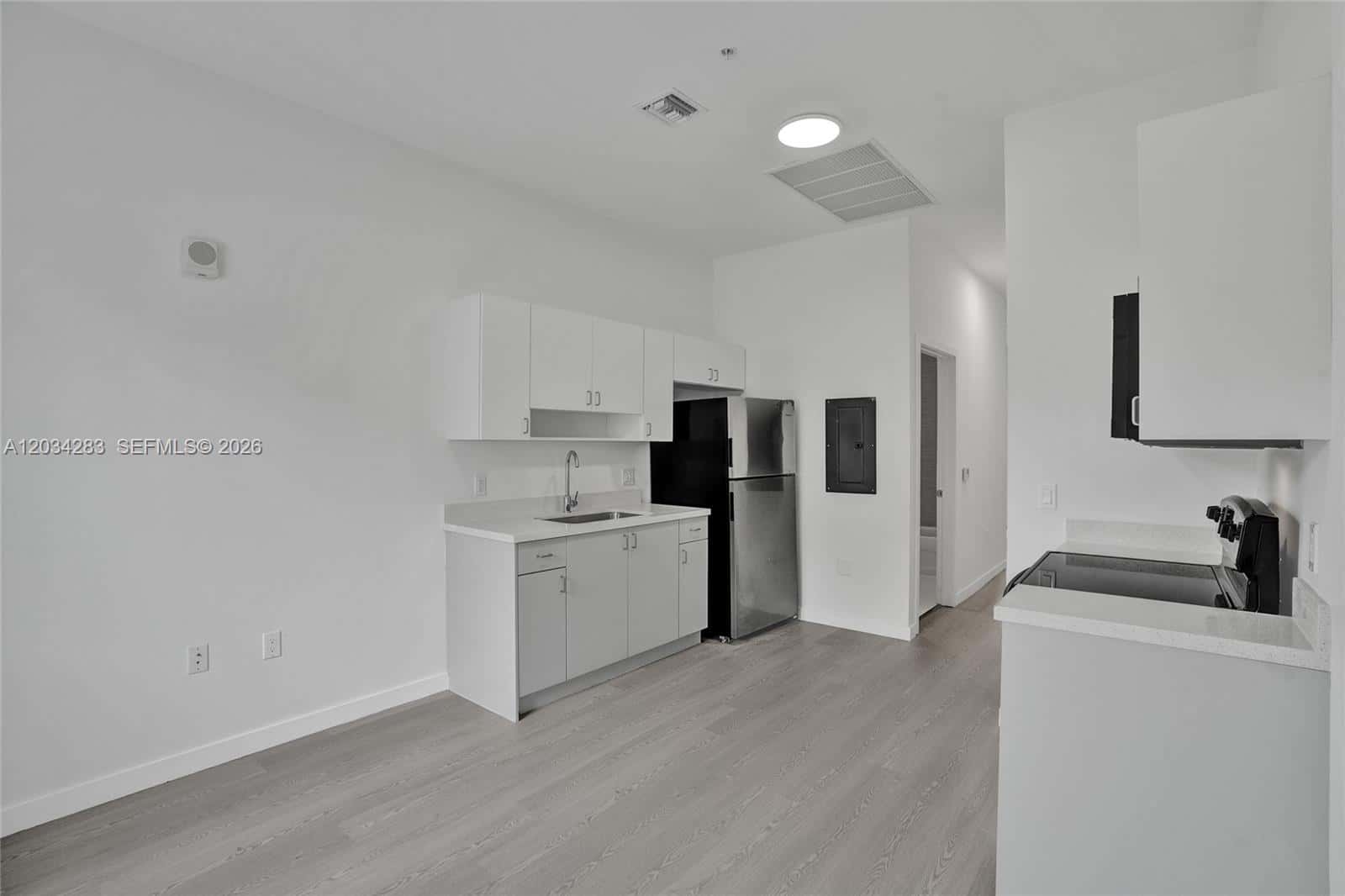 1567 NW 1st St # 3, Miami FL 33125