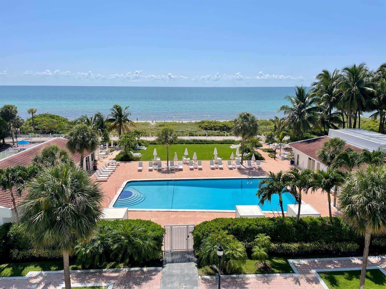2457 Collins Avenue # 504, Miami Beach FL 33140