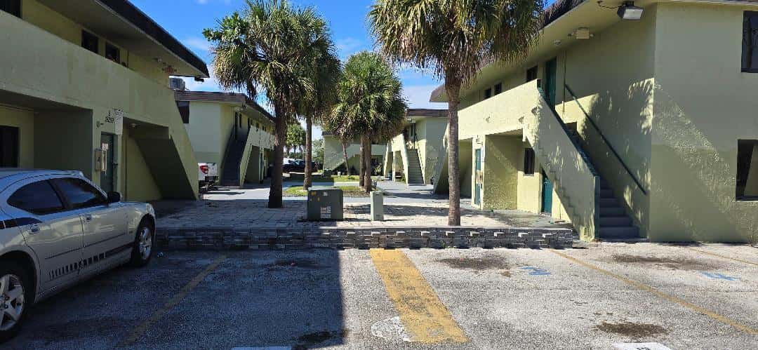 2250 NW 183rd Street, Miami Gardens FL 33056