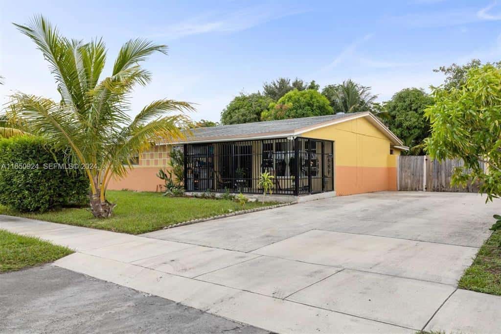 18930 NW 14th Avenue, Miami FL 33169