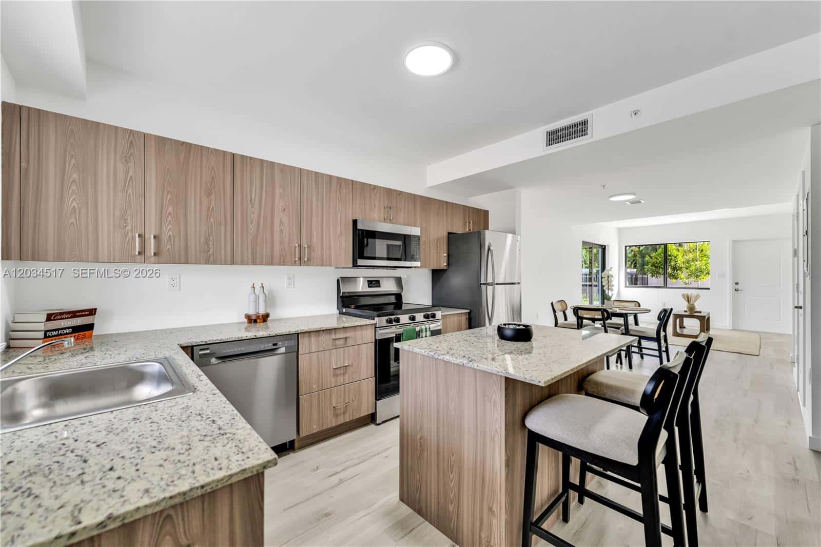 155 NW 160TH ST # 5, North Miami Beach FL 33169