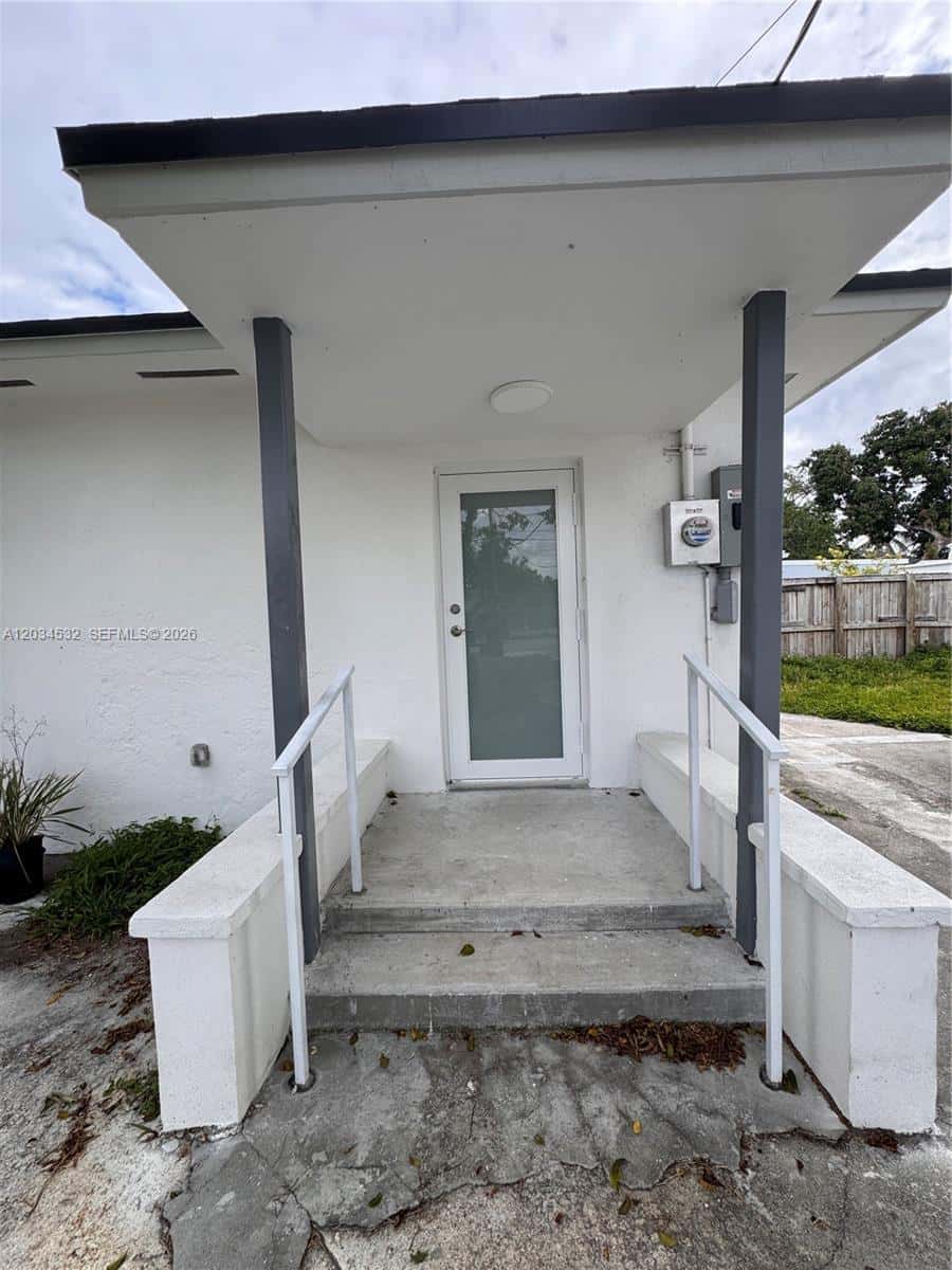 2239 NW 87th St # 8, Miami FL 33147