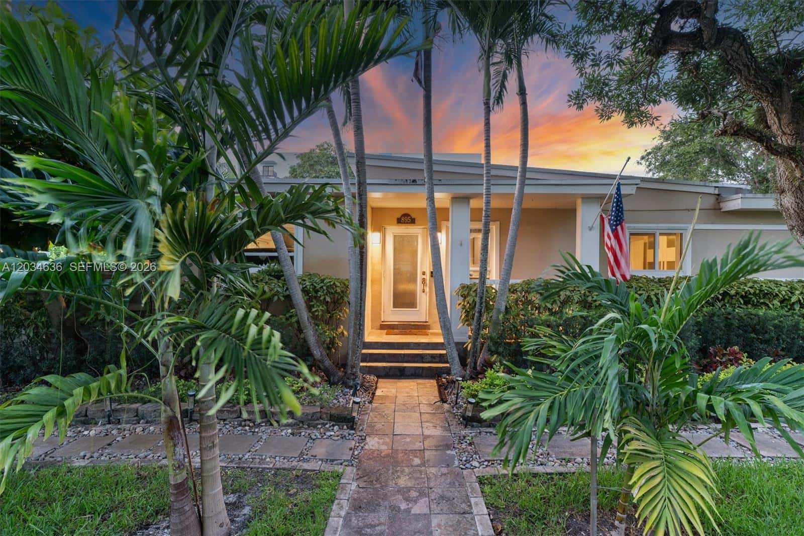 895 NE 129th St, North Miami FL 33161