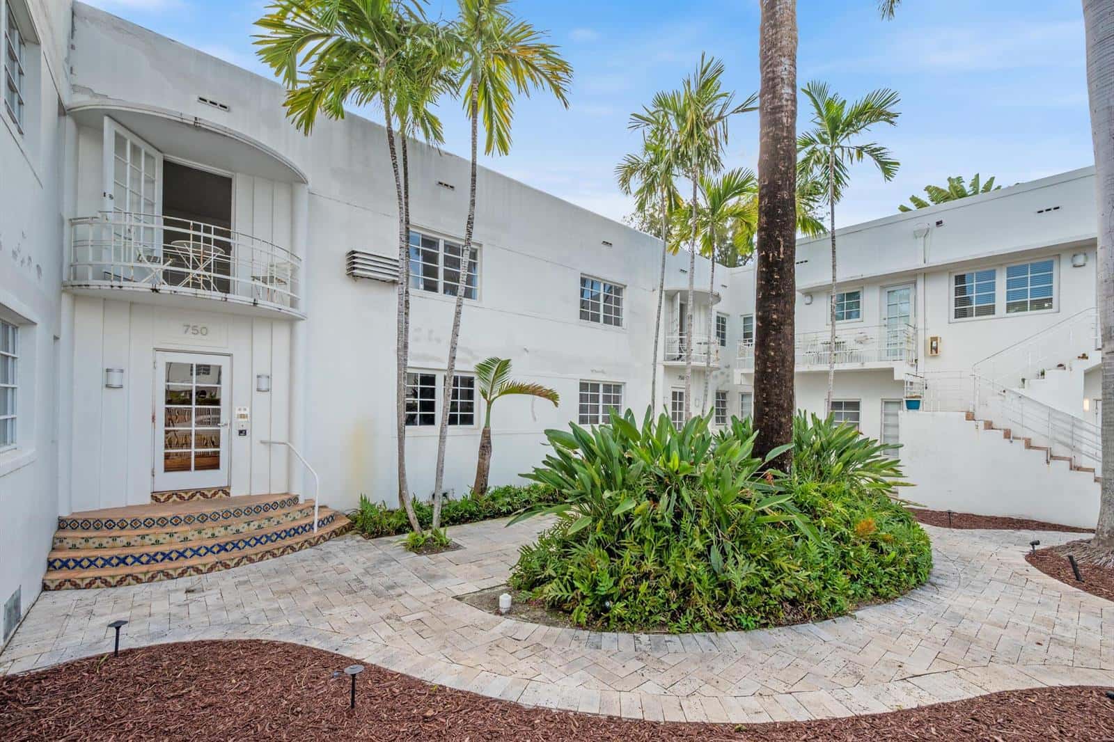 750 Española Way # 8, Miami Beach FL 33139