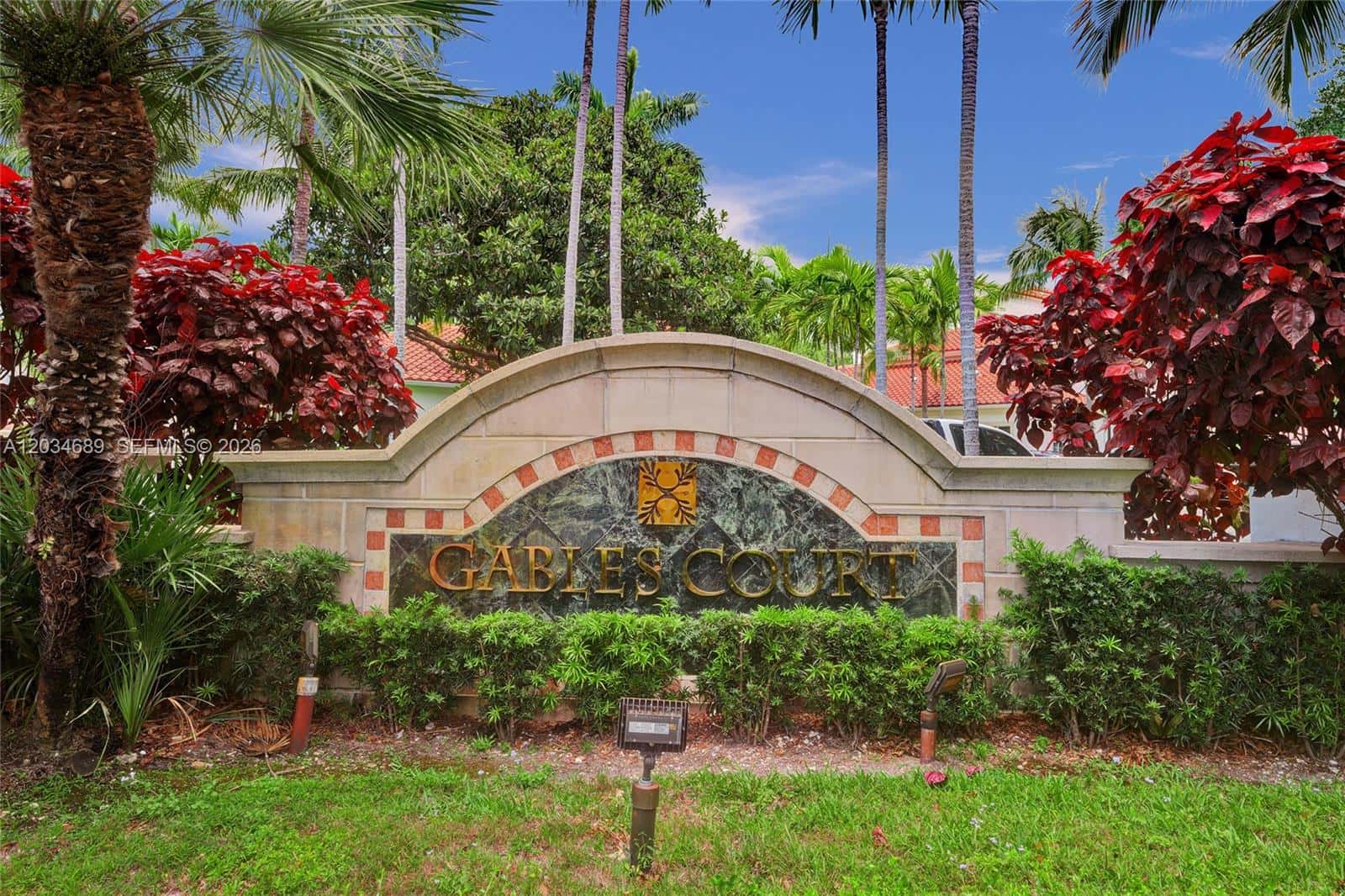 6841 SW 44th St # 305, Miami FL 33155