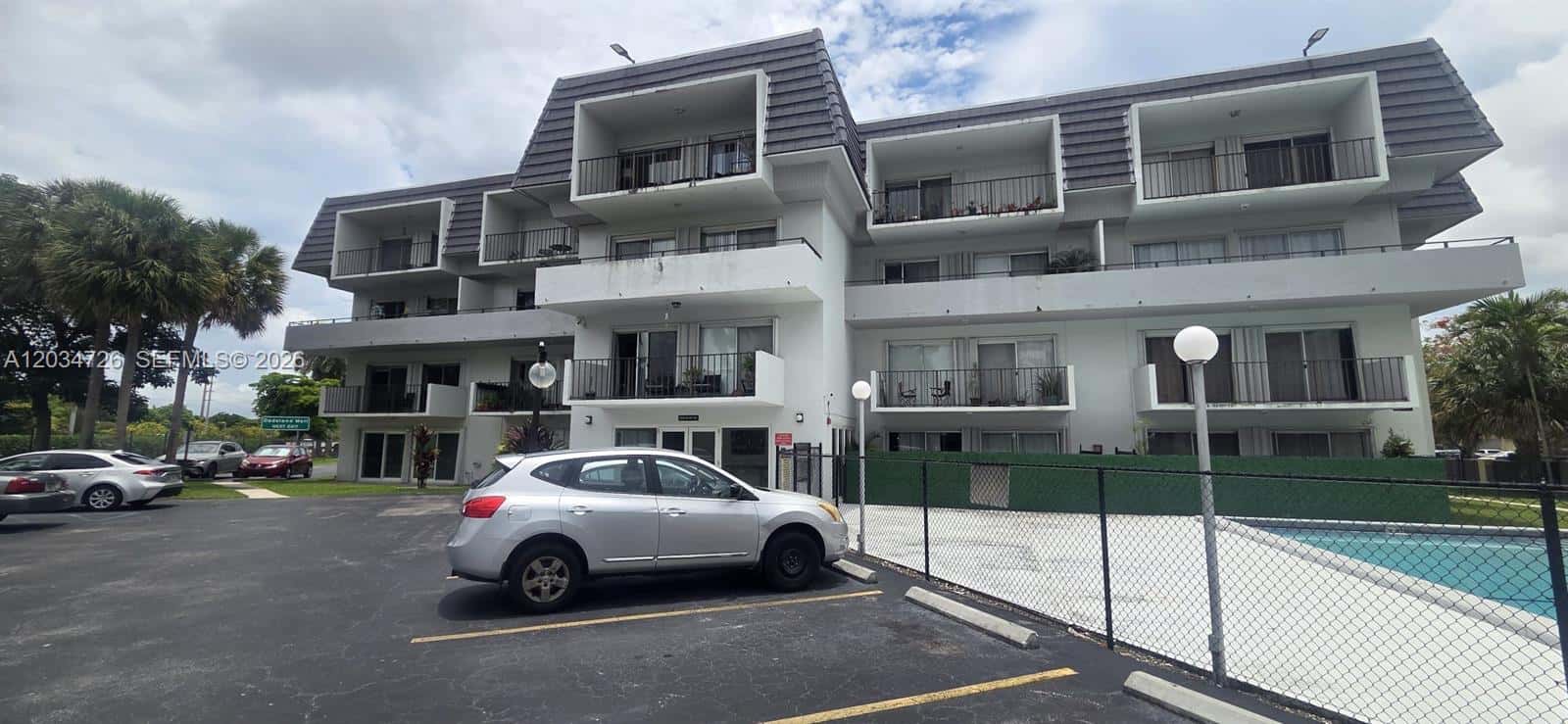 8000 SW 81st Dr # 209, Miami FL 33143