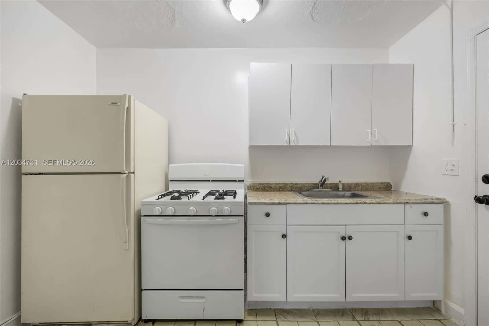 126 SW 18th Ave # 4, Miami FL 33135