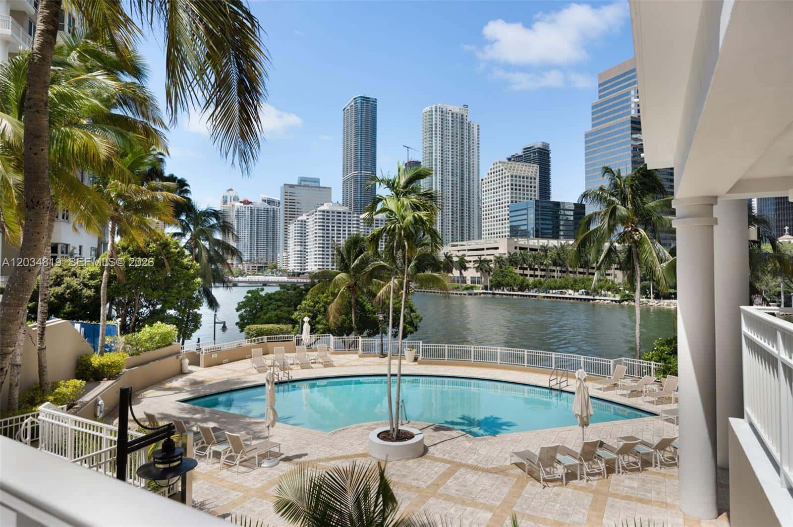801 Brickell Key Blvd # 2008, Miami FL 33131