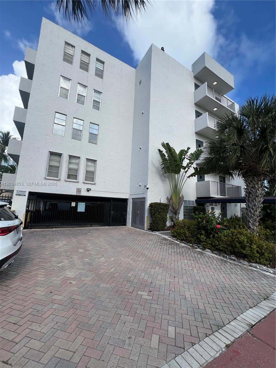 6545 Indian Creek Dr # 509, Miami Beach FL 33141