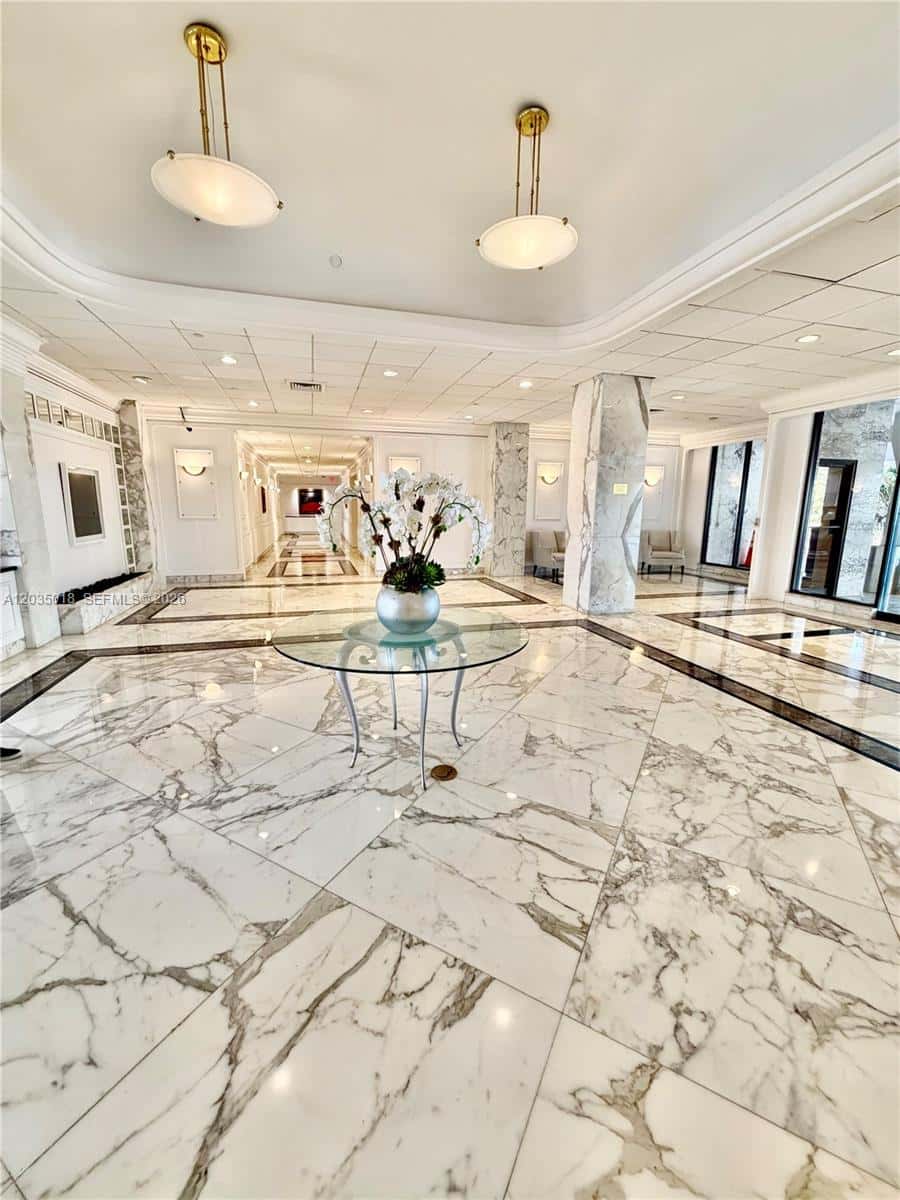 5700 Collins Ave # 14M, Miami Beach FL 33140