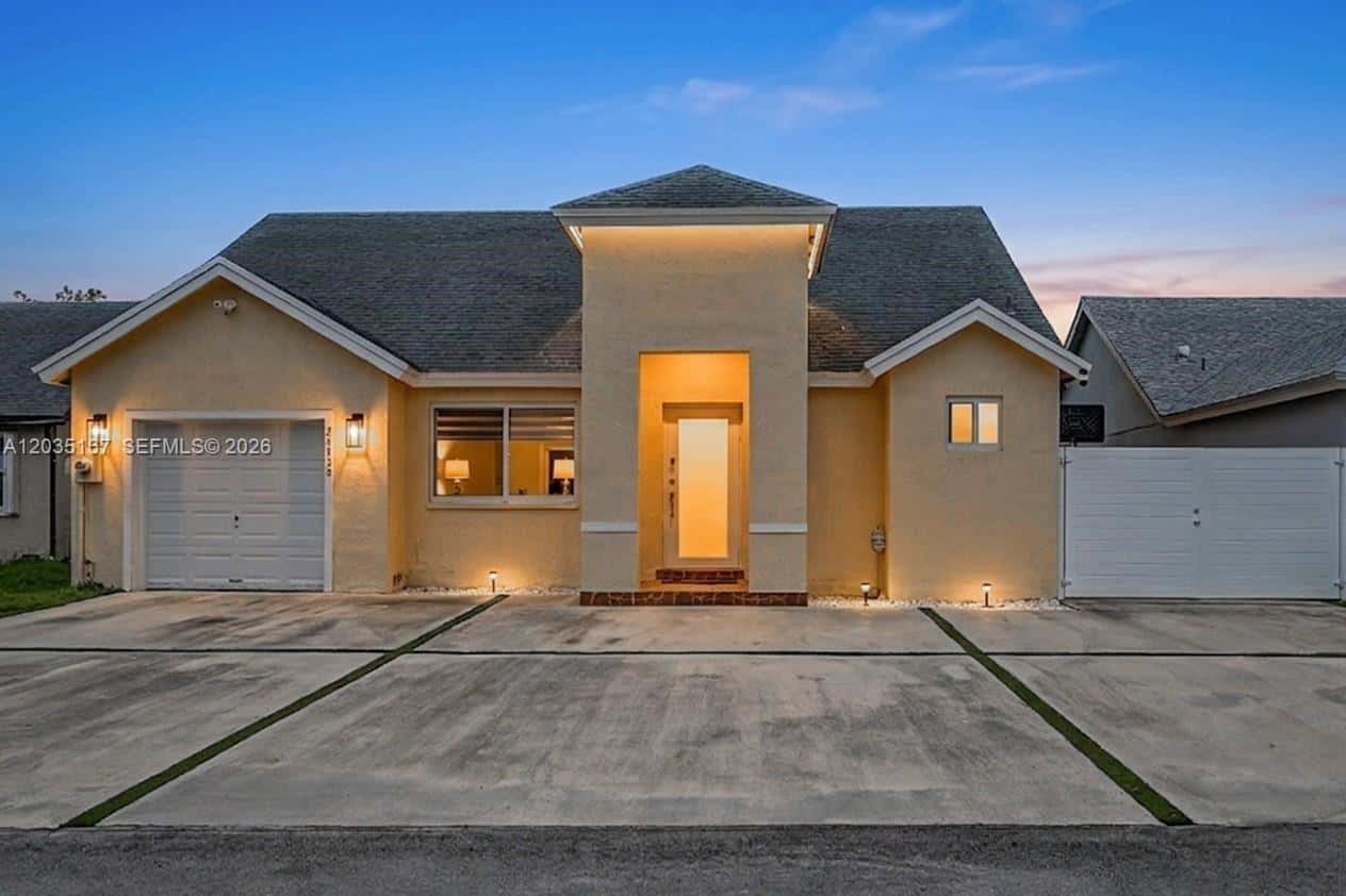 24930 SW 129th Ct, Homestead FL 33032