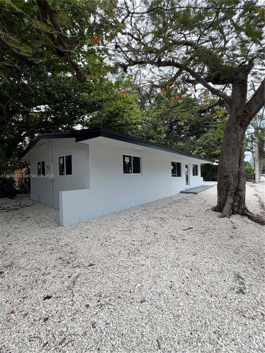 3220 Plaza St # 3220, Miami FL 33133