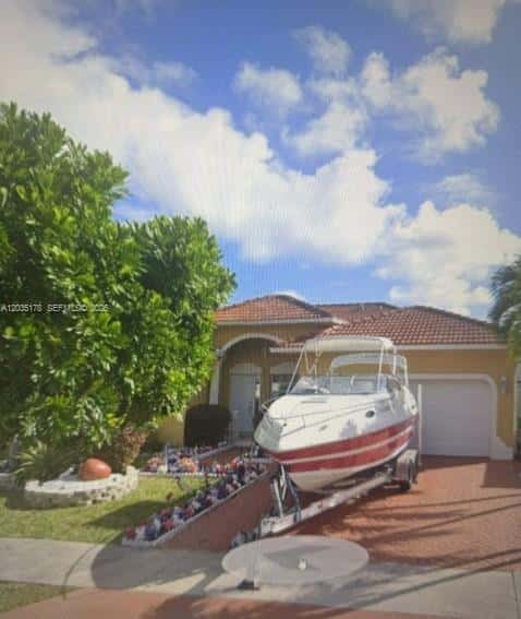 18201 SW 144th Ct, Miami FL 33177