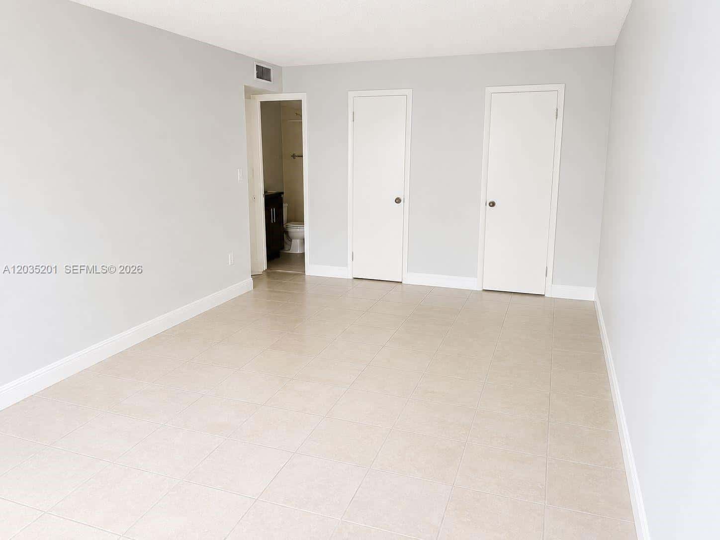 484 NW 165th St Rd # 109, Miami FL 33169