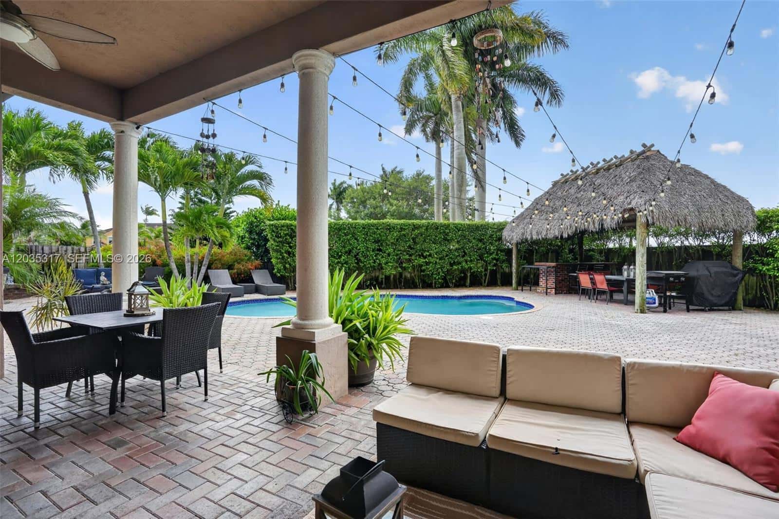 8216 SW 166th Pl, Miami FL 33193