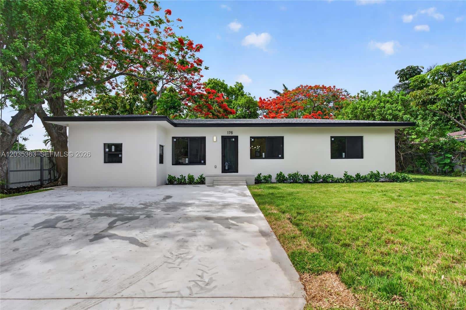 175 NE 159th St, Miami FL 33162
