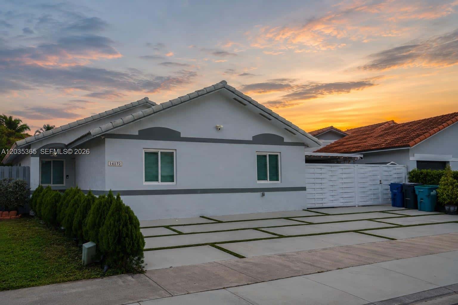 14172 SW 148th Pl, Miami FL 33196