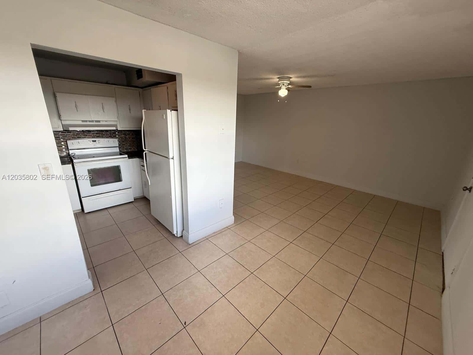 6675 W 4th Ave # 402, Hialeah FL 33012