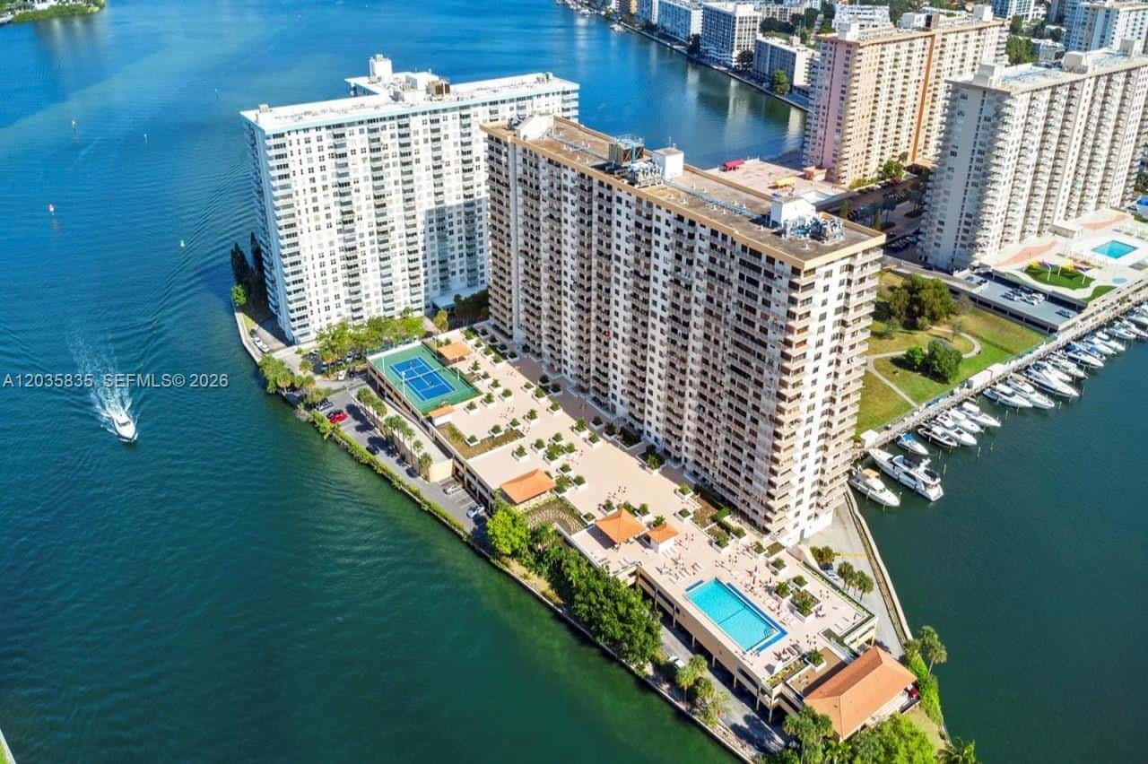 290 174th St # 414, Sunny Isles Beach FL 33160
