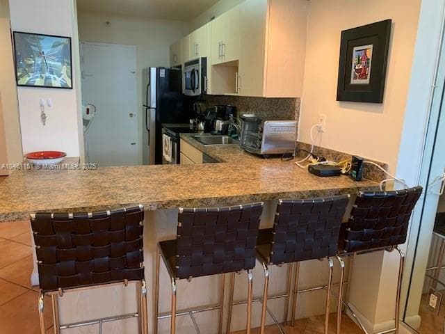 100 Lincoln Rd # 1129, Miami Beach FL 33139 — 5