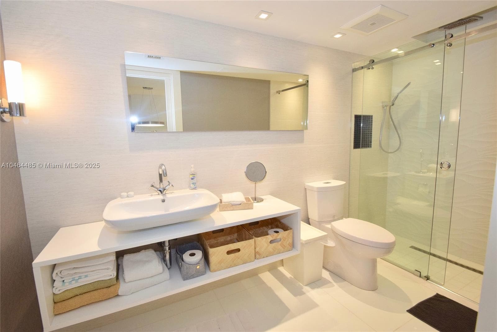 2301 Collins Ave, Miami Beach FL 33139 — 3