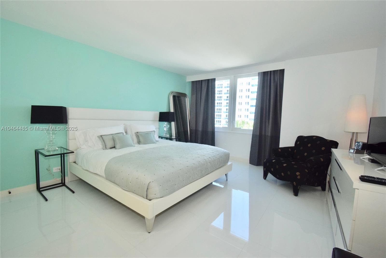 2301 Collins Ave, Miami Beach FL 33139 — 18