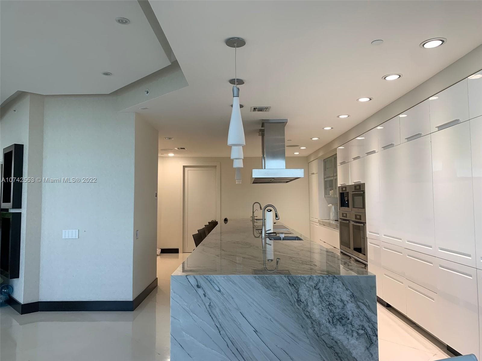 3802 NE 207th St # 2802, Aventura FL 33180 — 76