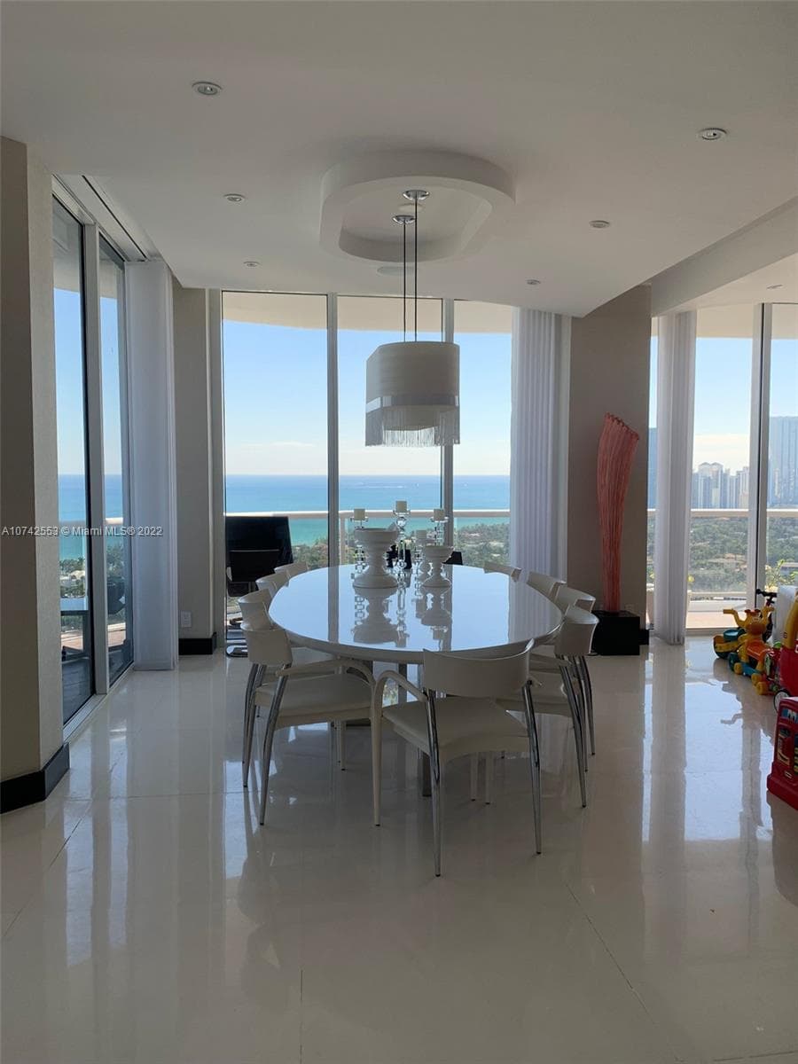 3802 NE 207th St # 2802, Aventura FL 33180 — 66