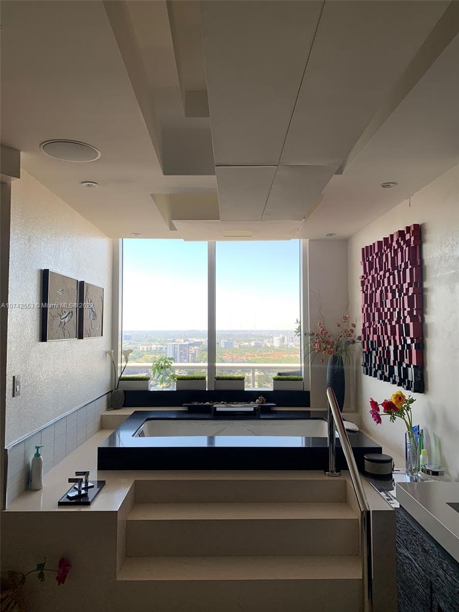 3802 NE 207th St # 2802, Aventura FL 33180 — 33