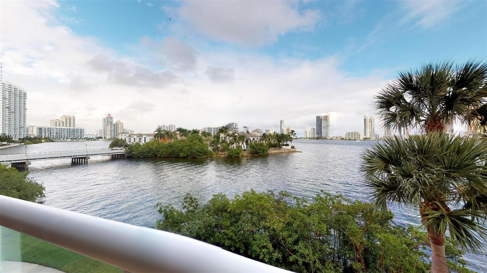 4000 Island Blvd, Aventura FL 33160 — 28