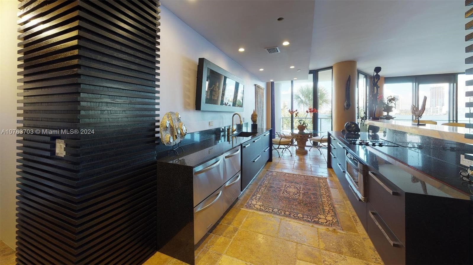 4000 Island Blvd, Aventura FL 33160 — 9