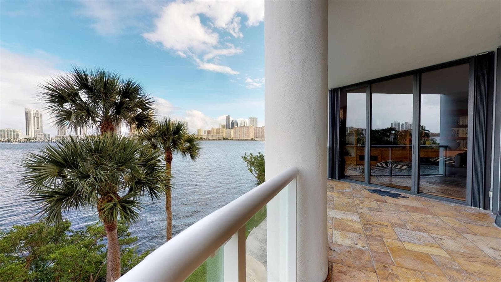 4000 Island Blvd, Aventura FL 33160 — 30