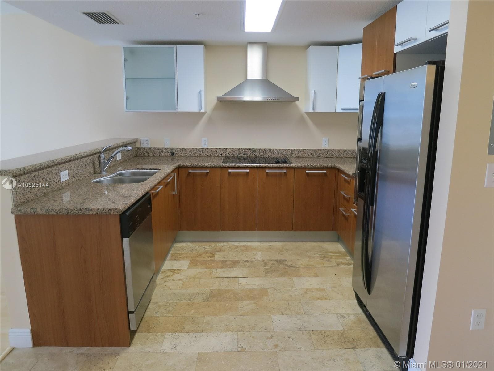 170 SE 14th St # 1507, Miami FL 33131 — 12