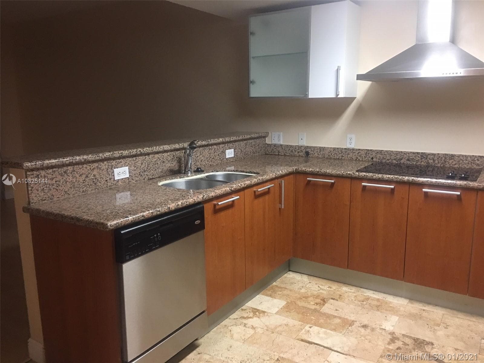 170 SE 14th St # 1507, Miami FL 33131 — 7