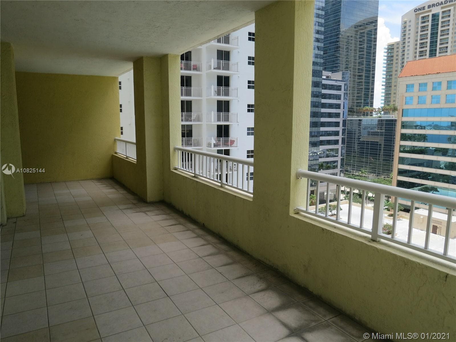 170 SE 14th St # 1507, Miami FL 33131 — 18