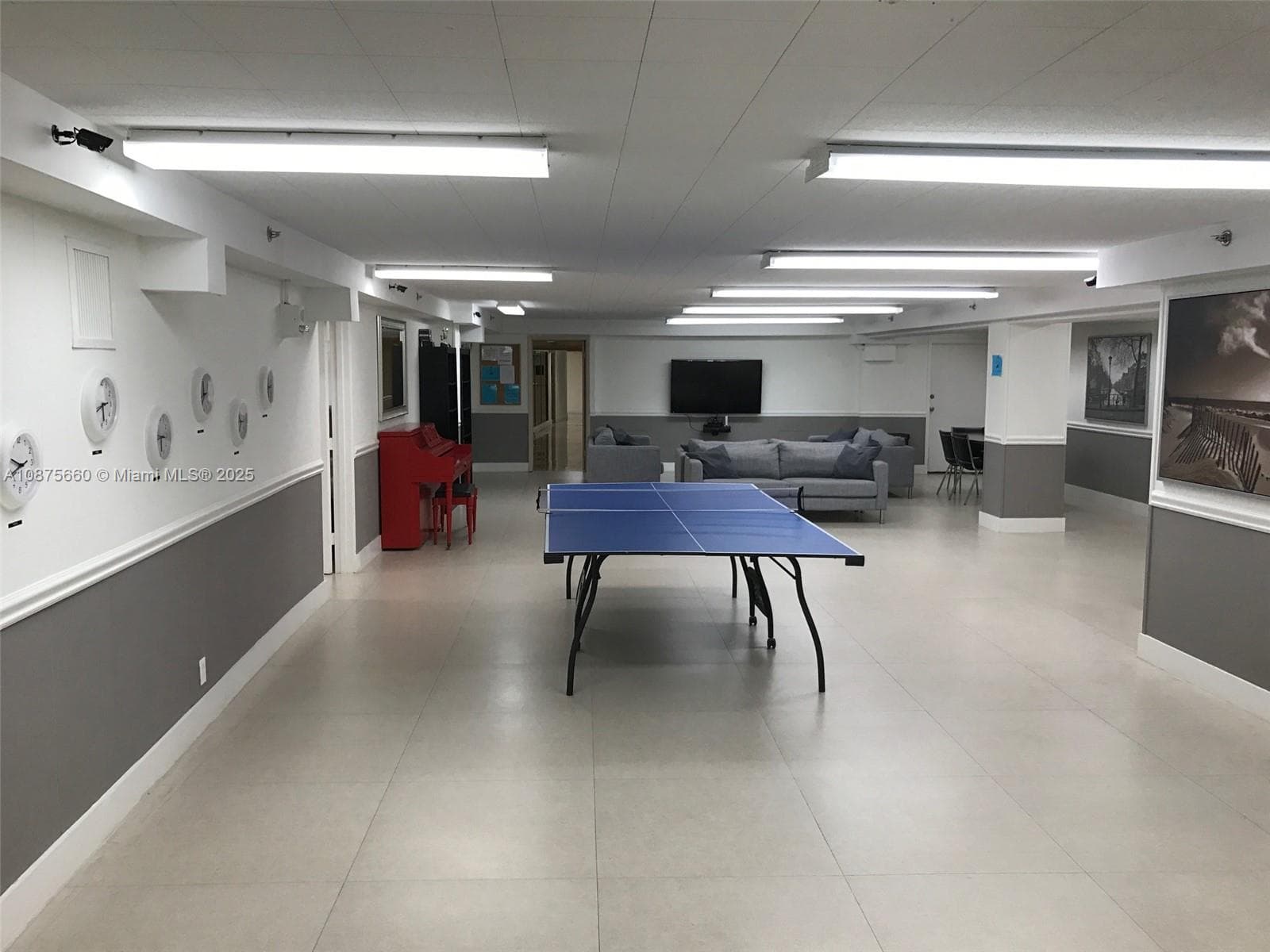 100 Lincoln Rd # 1226, Miami Beach FL 33139 — 34