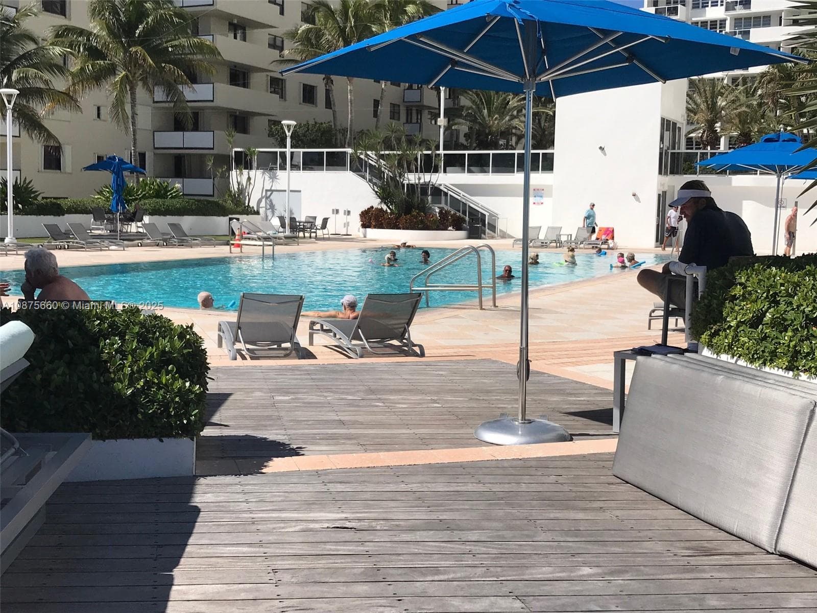 100 Lincoln Rd # 1226, Miami Beach FL 33139 — 25