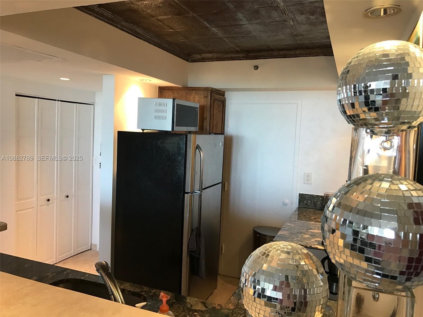 100 Lincoln Rd # 644, Miami Beach FL 33139 — 24