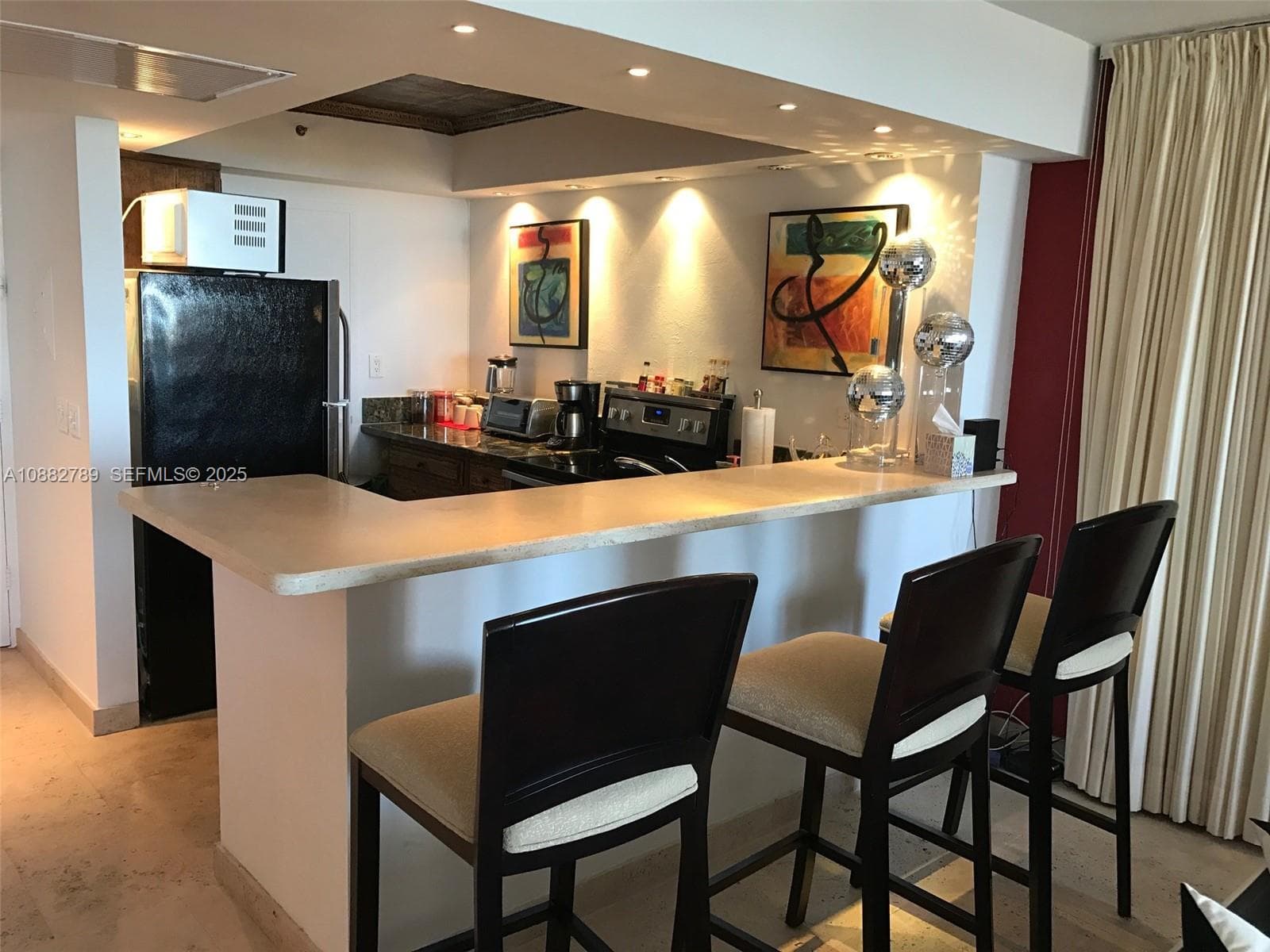 100 Lincoln Rd # 644, Miami Beach FL 33139 — 21