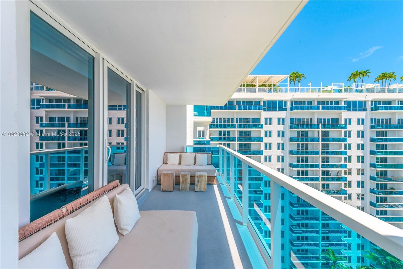102 24th St # 1544, Miami Beach FL 33139 — 3