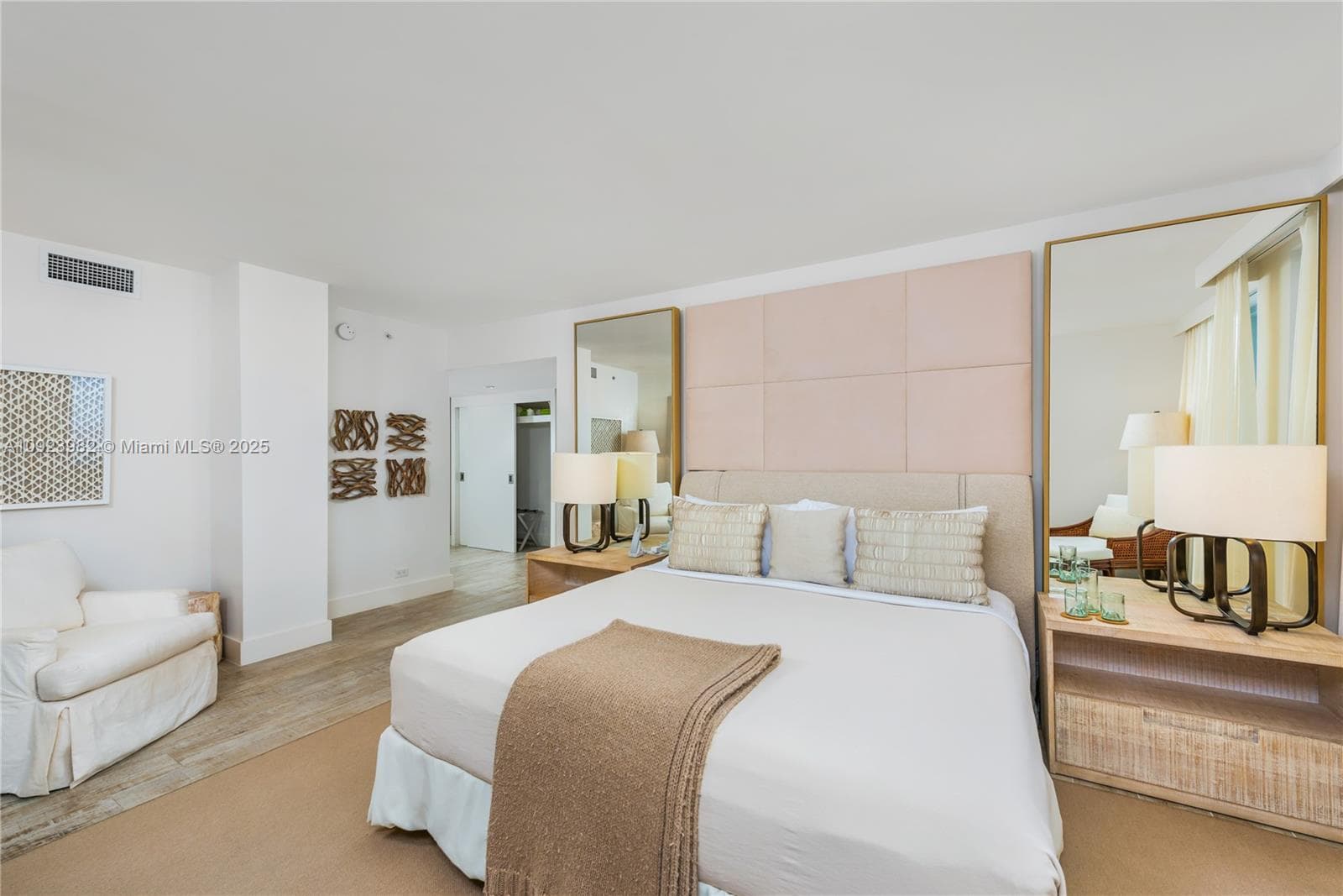 102 24th St # 1544, Miami Beach FL 33139 — 14