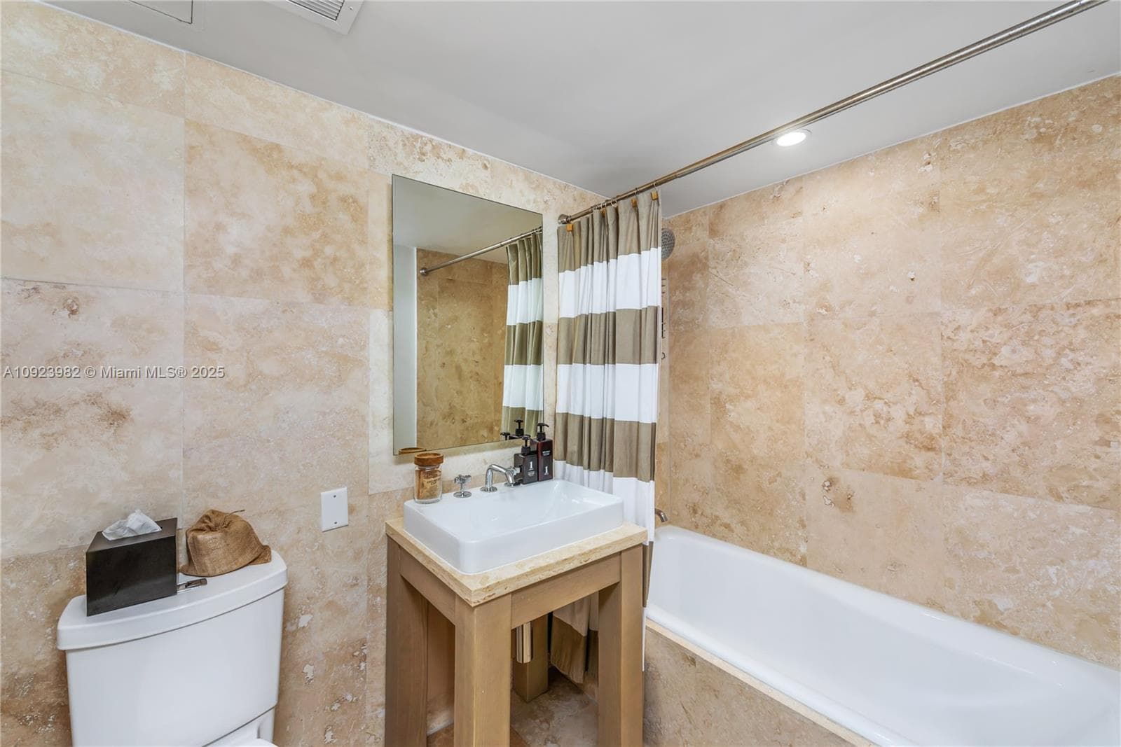 102 24th St # 1544, Miami Beach FL 33139 — 11
